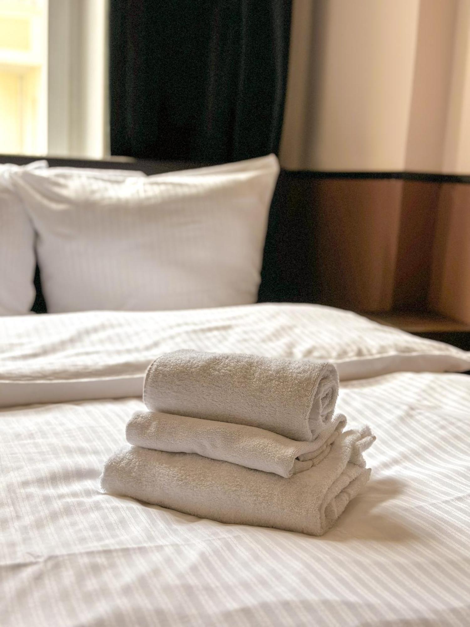 Double Room with Private Bathroom,1574753999:JPEG