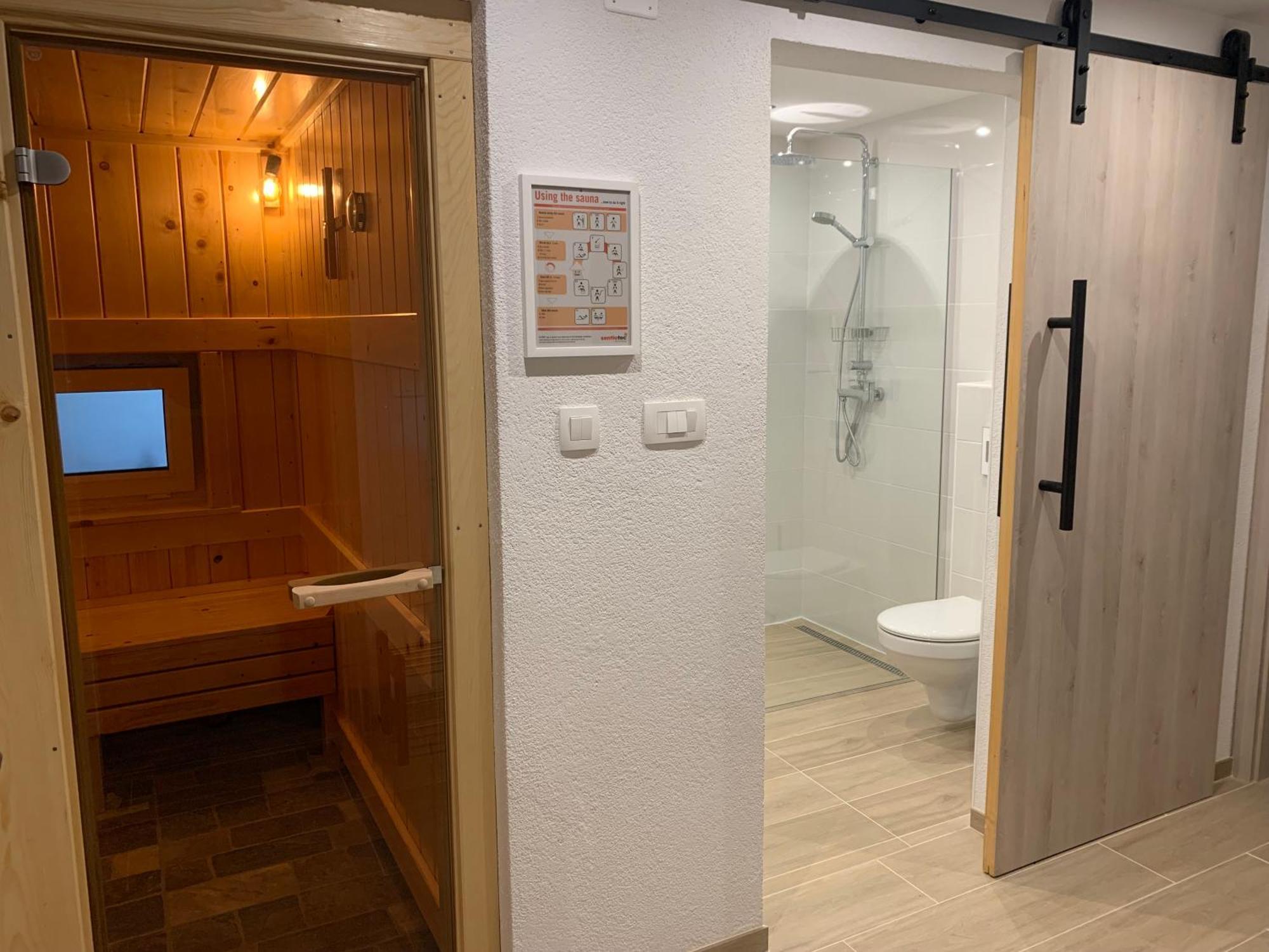 Comfort Room with Private Sauna and Garden View,1589246298:JPEG