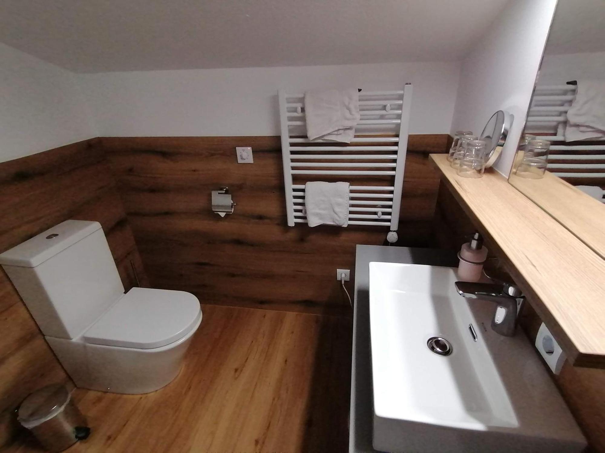 Double Room with Balcony,1591501929:JPEG