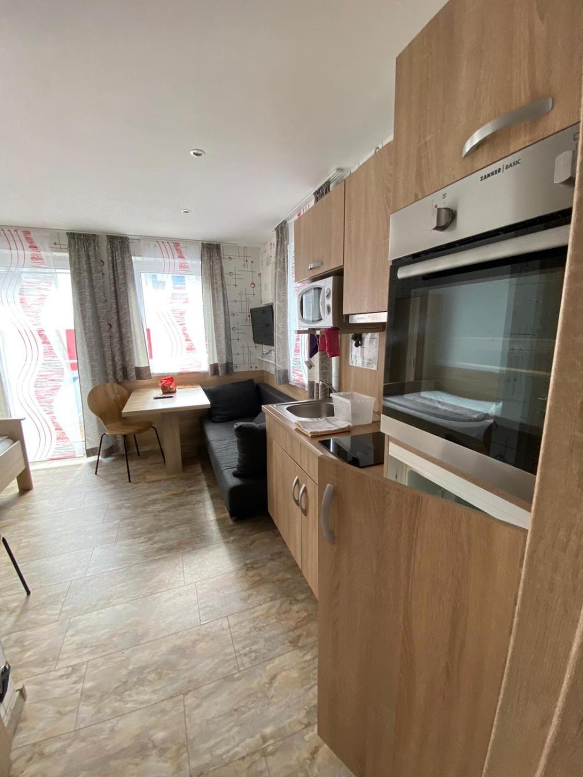 Twin Room,1595155033:JPEG