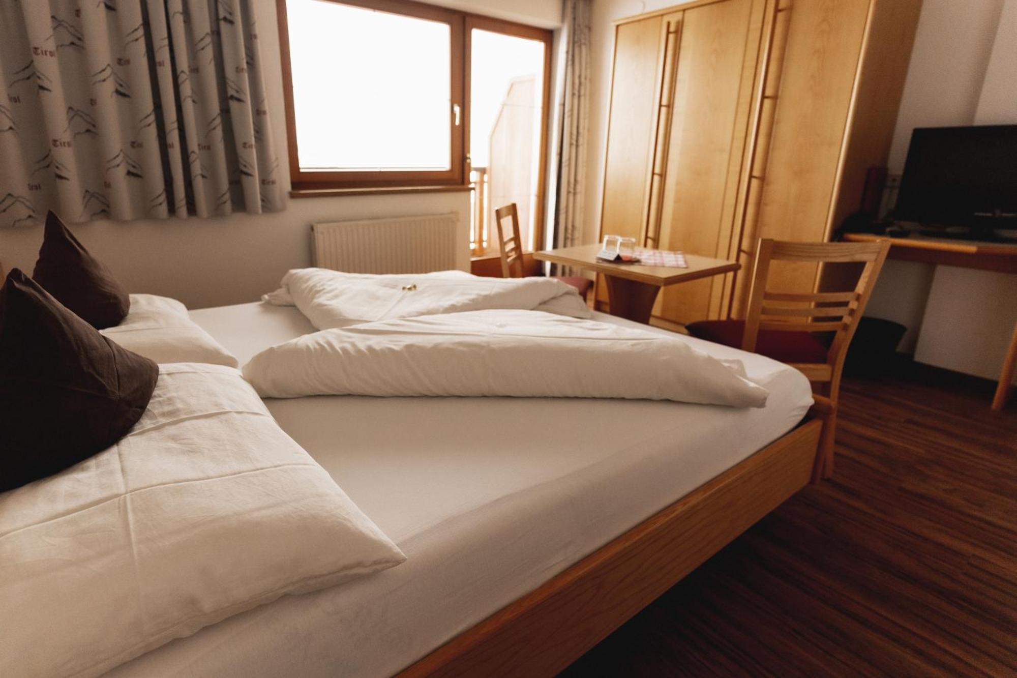 Standard Double Room,1598920133:JPEG