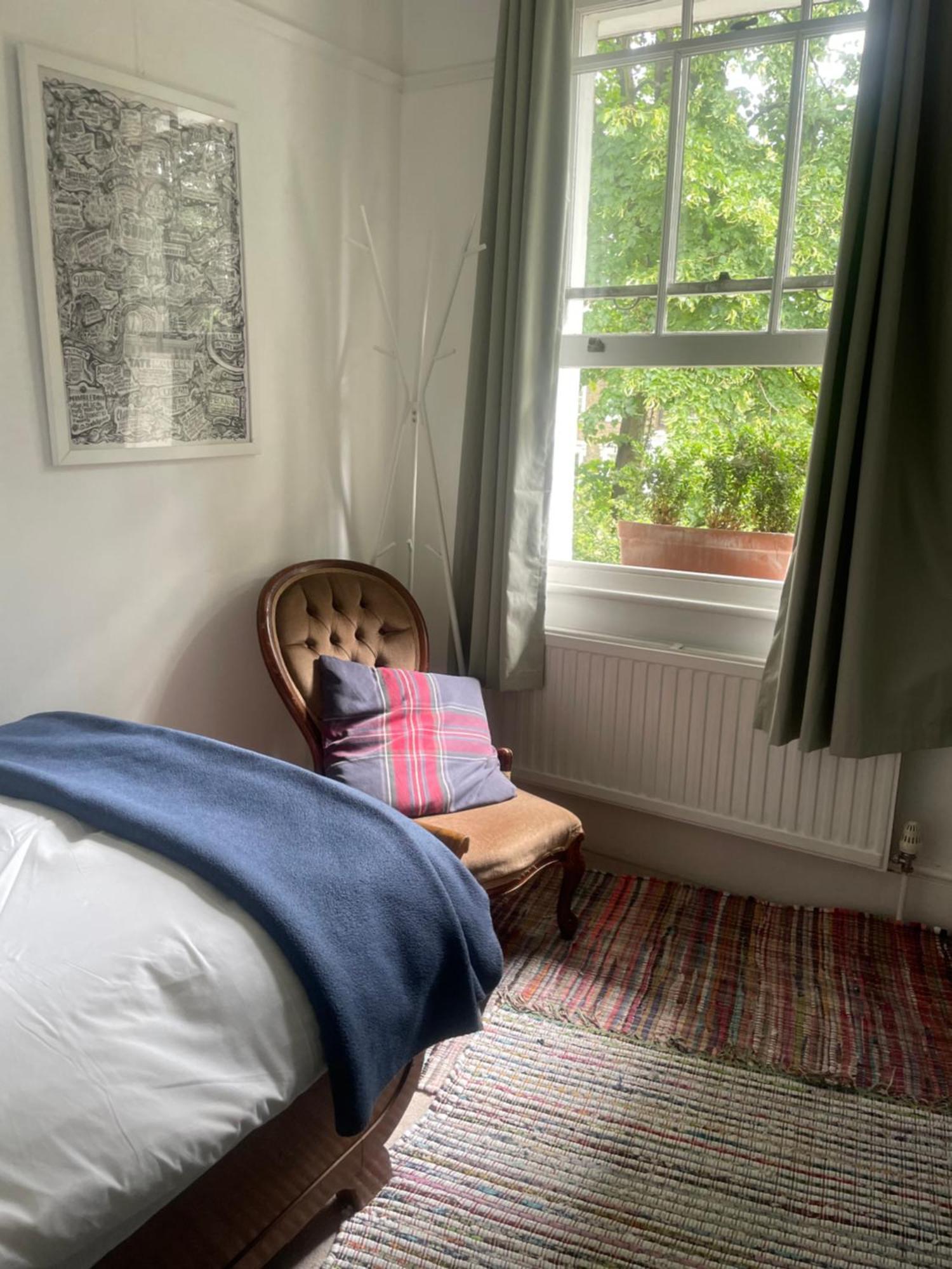 Single Room,1611160119:JPEG