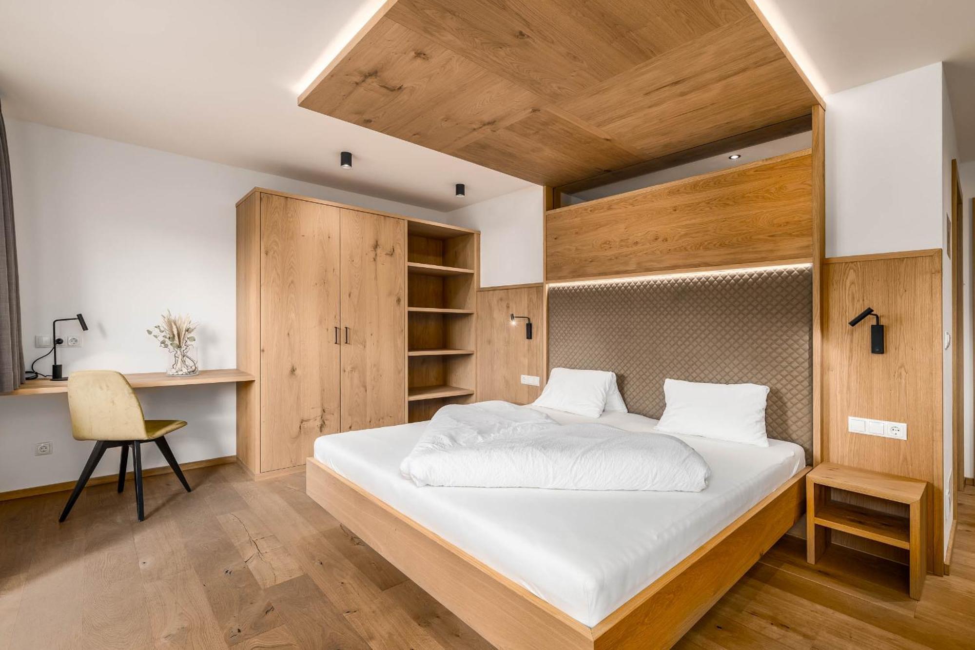 Doppelzimmer mit Balkon