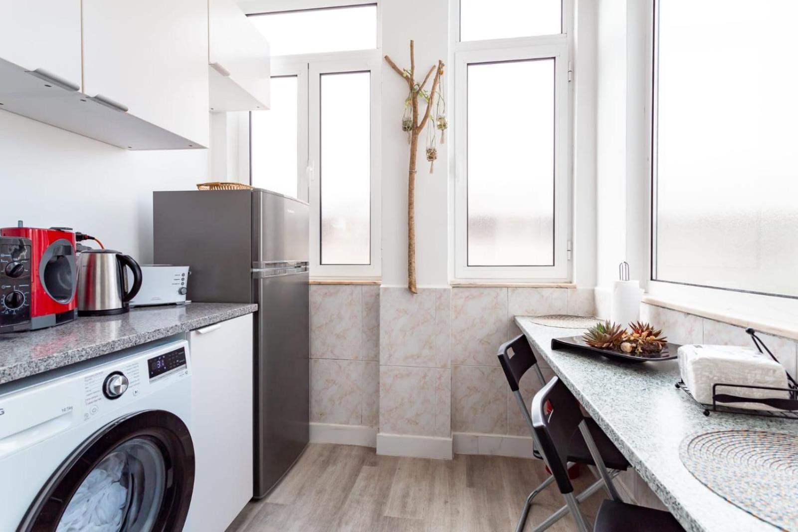 Double or Twin Room with Shared Bathroom,1617868456:JPEG