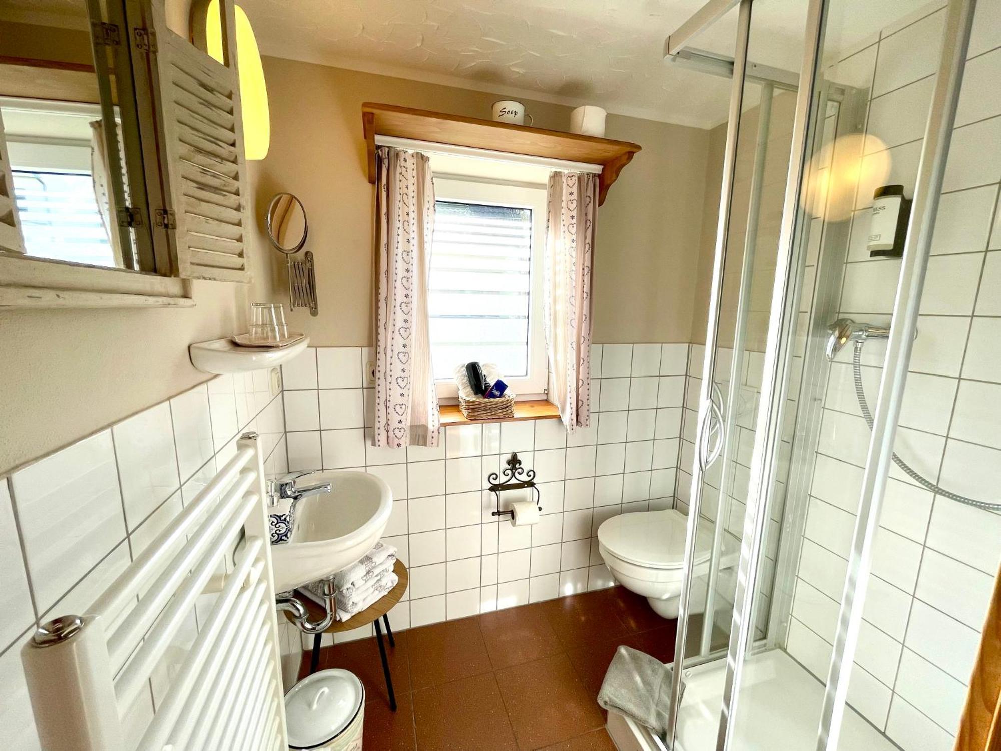 Doppelzimmer mit Gartenblick