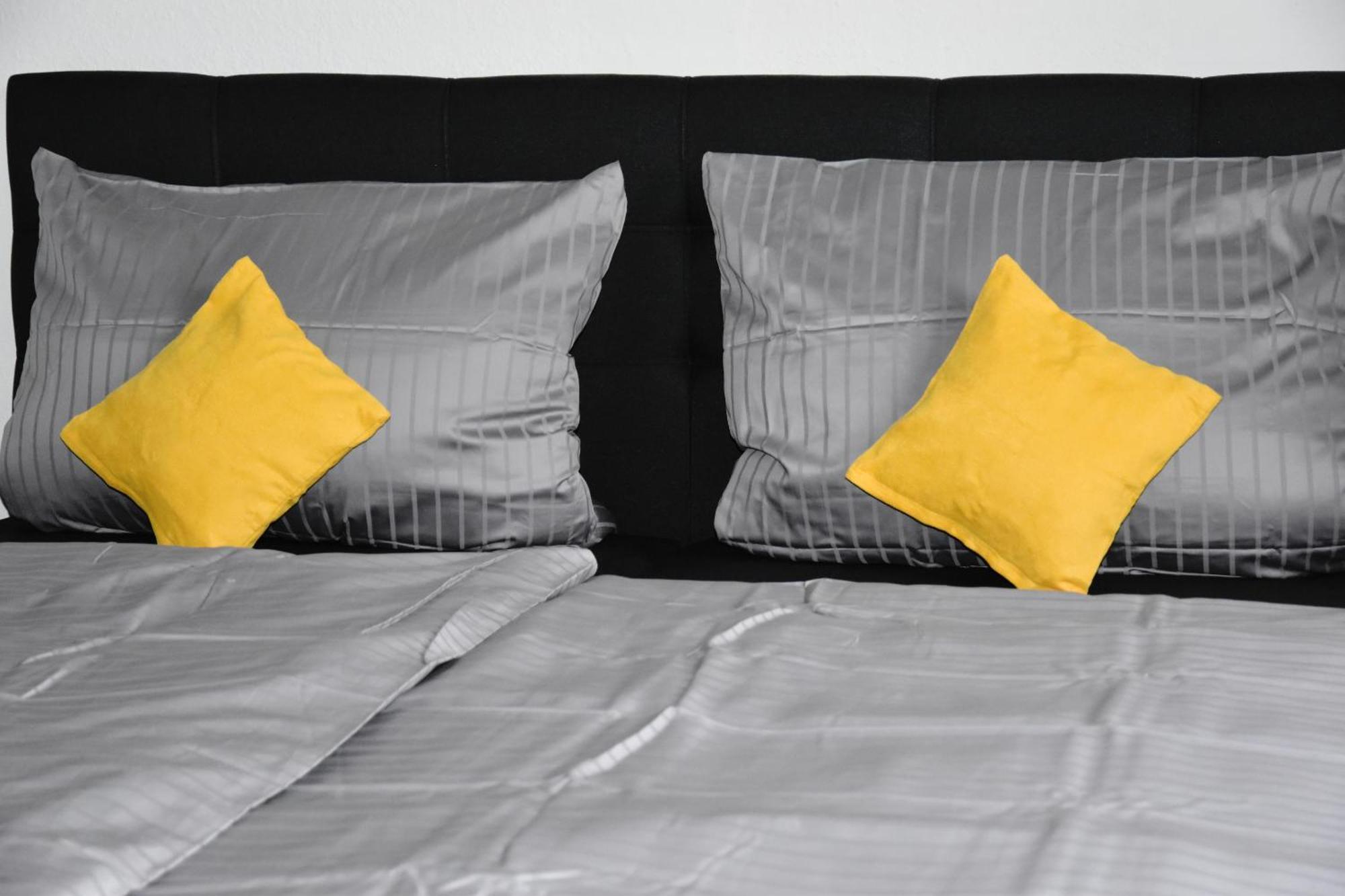 Dreibettzimmer mit eigenem Bad