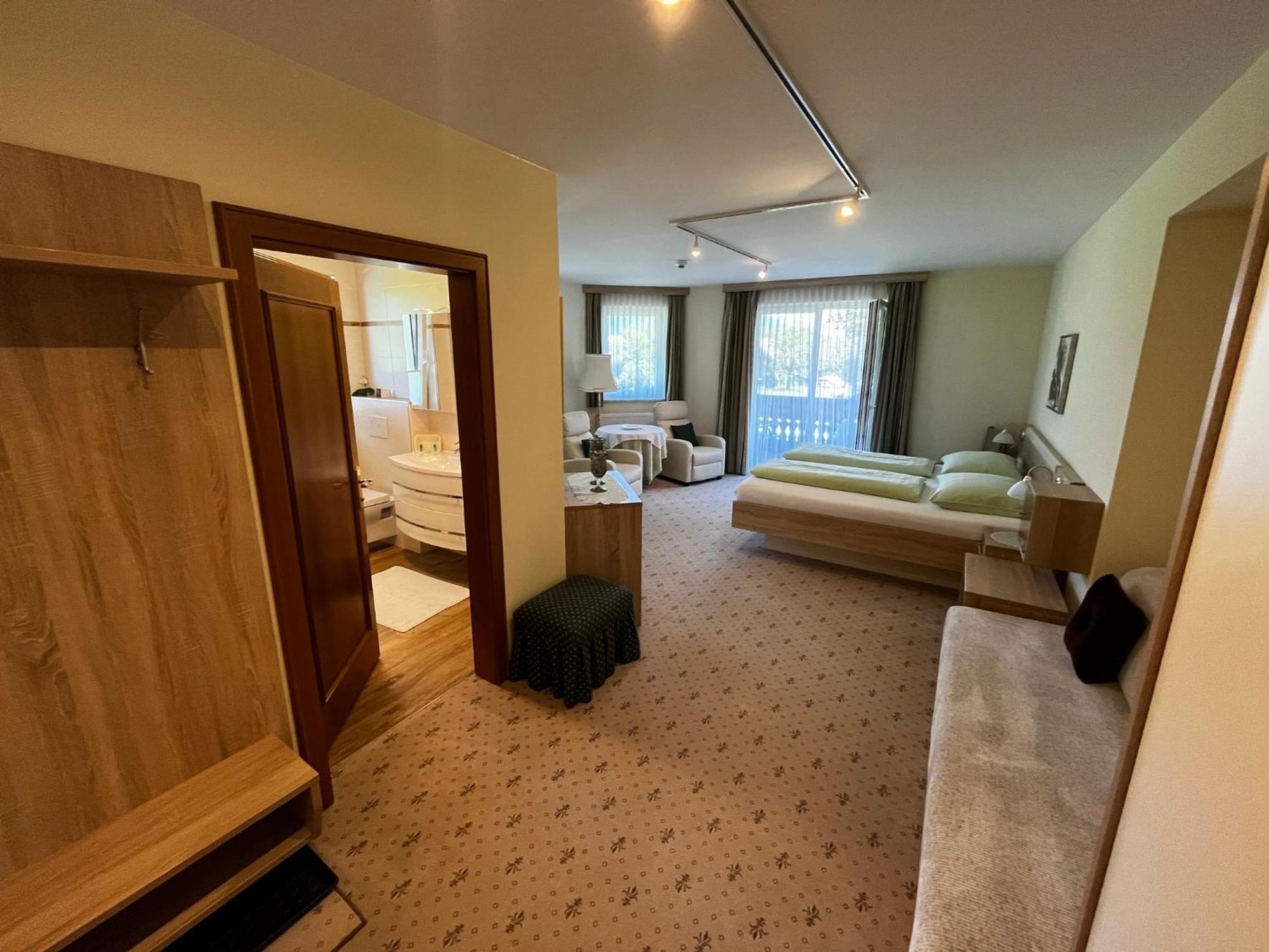 Comfort Doppel-/Zweibettzimmer