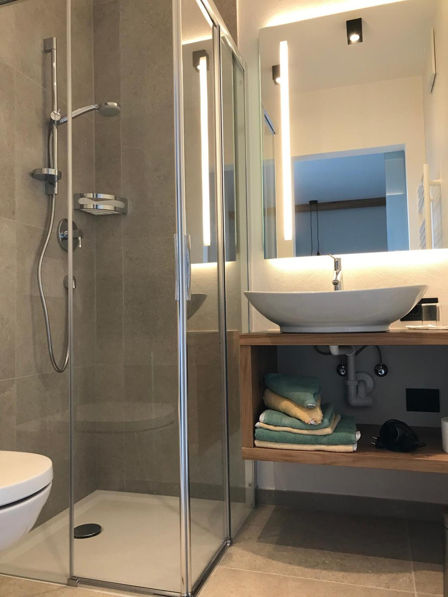 Double Room with Pool View,1662946160:JPEG