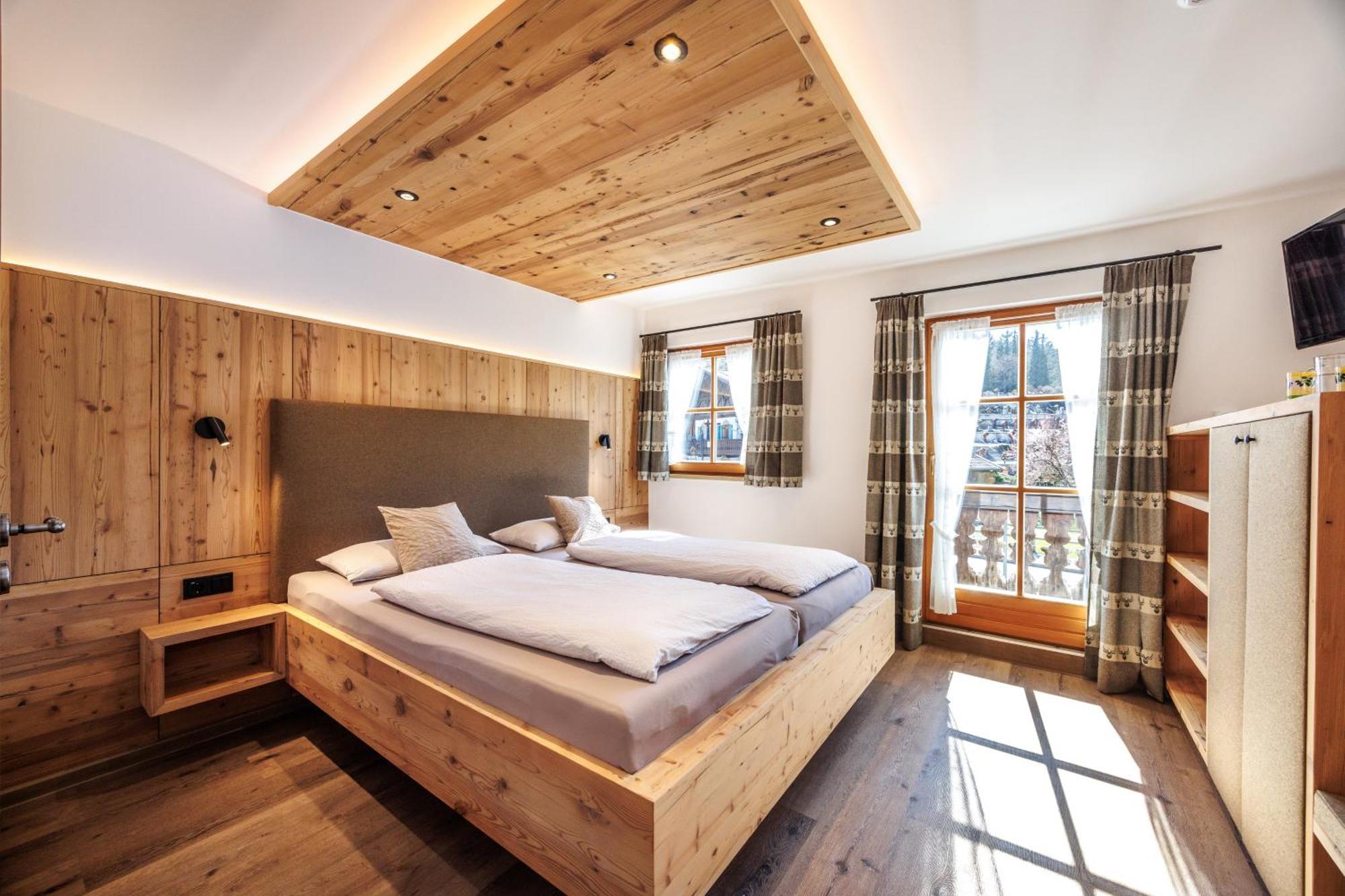 Einzelzimmer mit Balkon