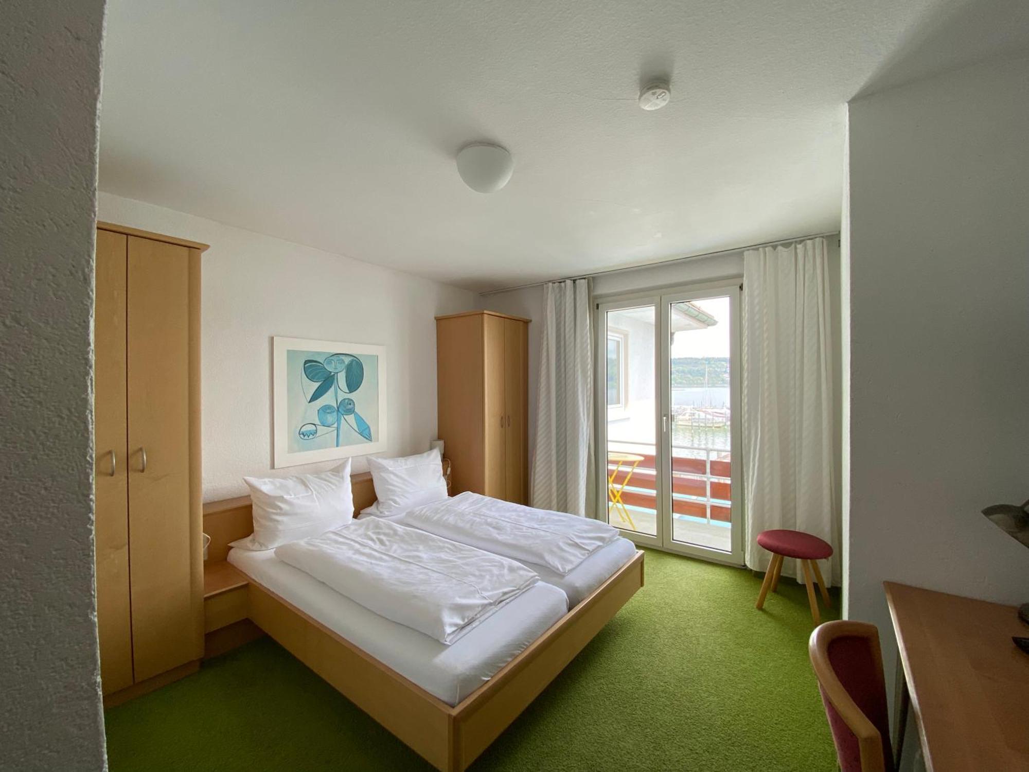 Doppelzimmer mit Seeblick