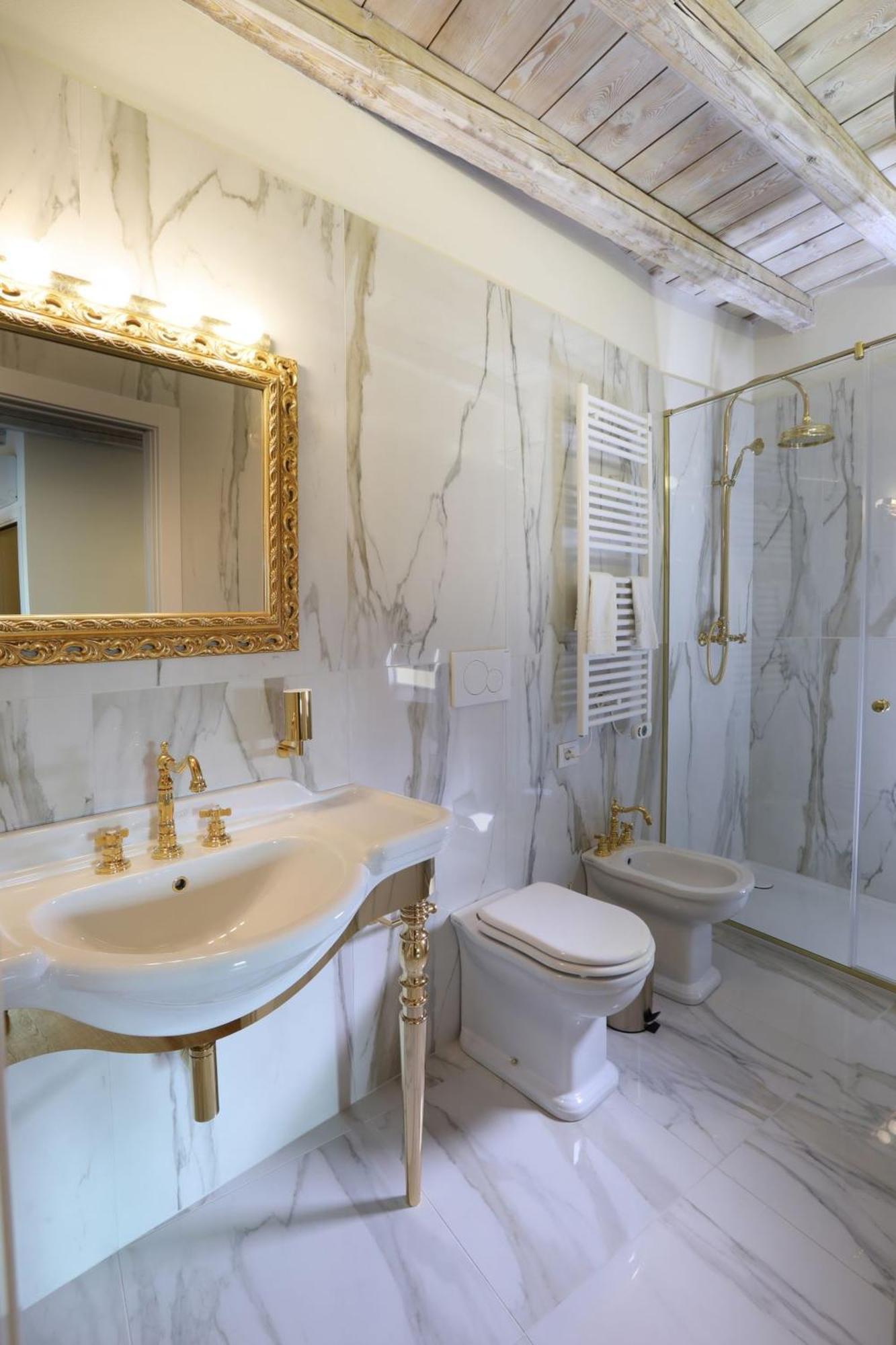 King Room with Lake View,1667478535:JPEG