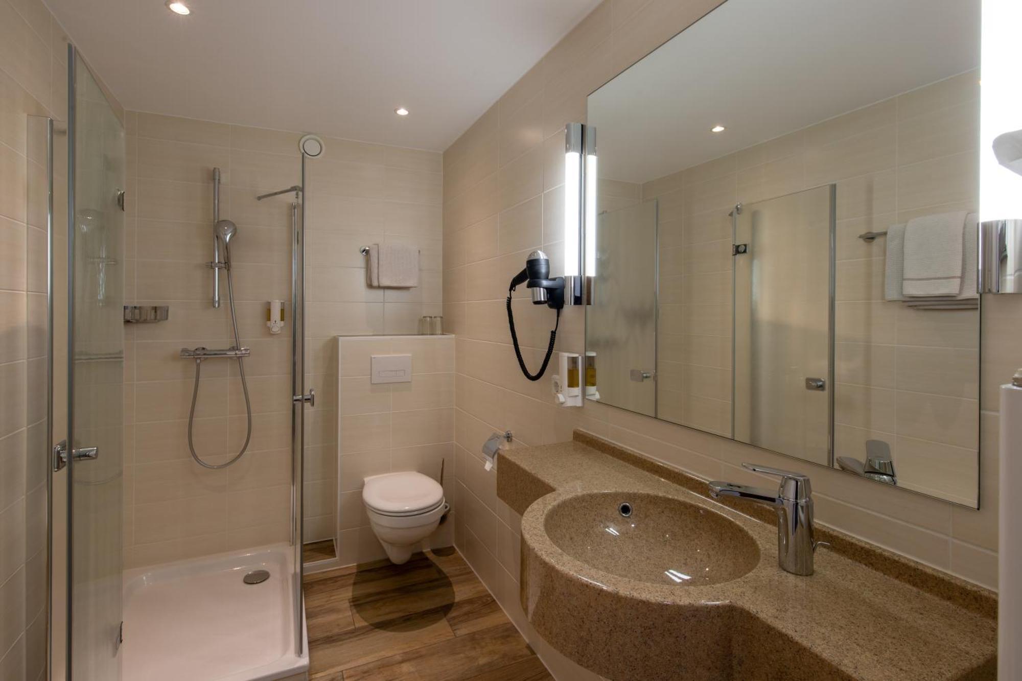 Family Room with Balcony,1678627075:JPEG