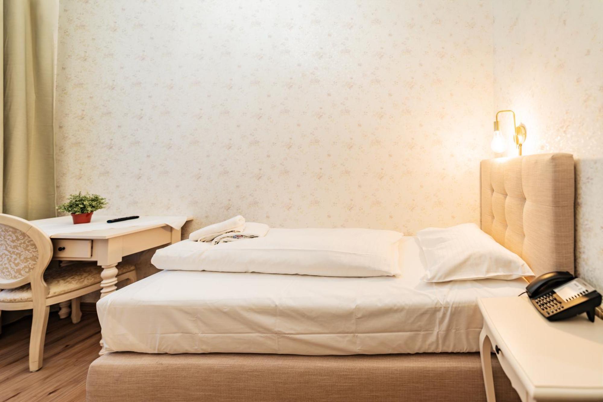 Standard Single Room,1690933043:JPEG