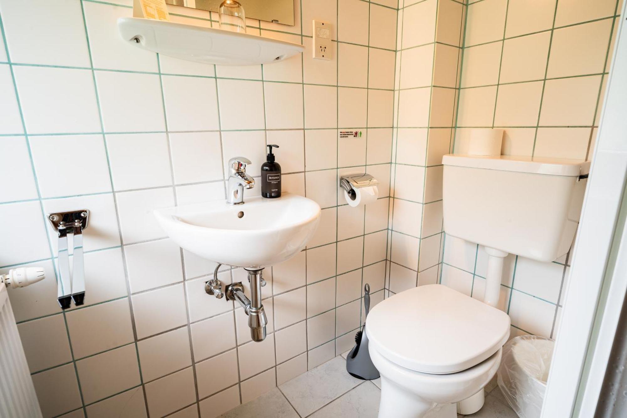 Single Room with Garden View,1698957989:JPEG