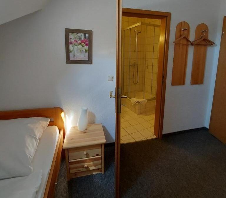 Single Room with Bathroom,1756555364:JPEG