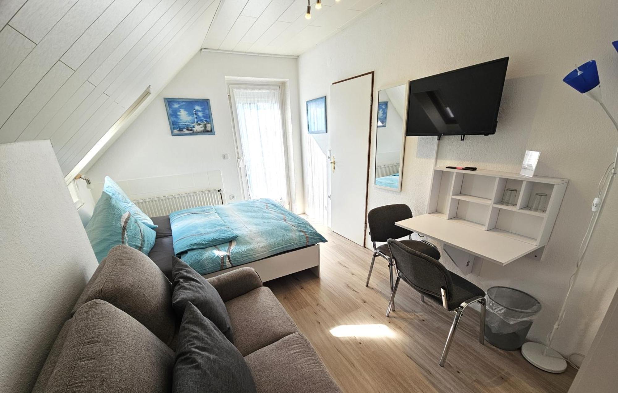 Kleines Studio mit Balkon