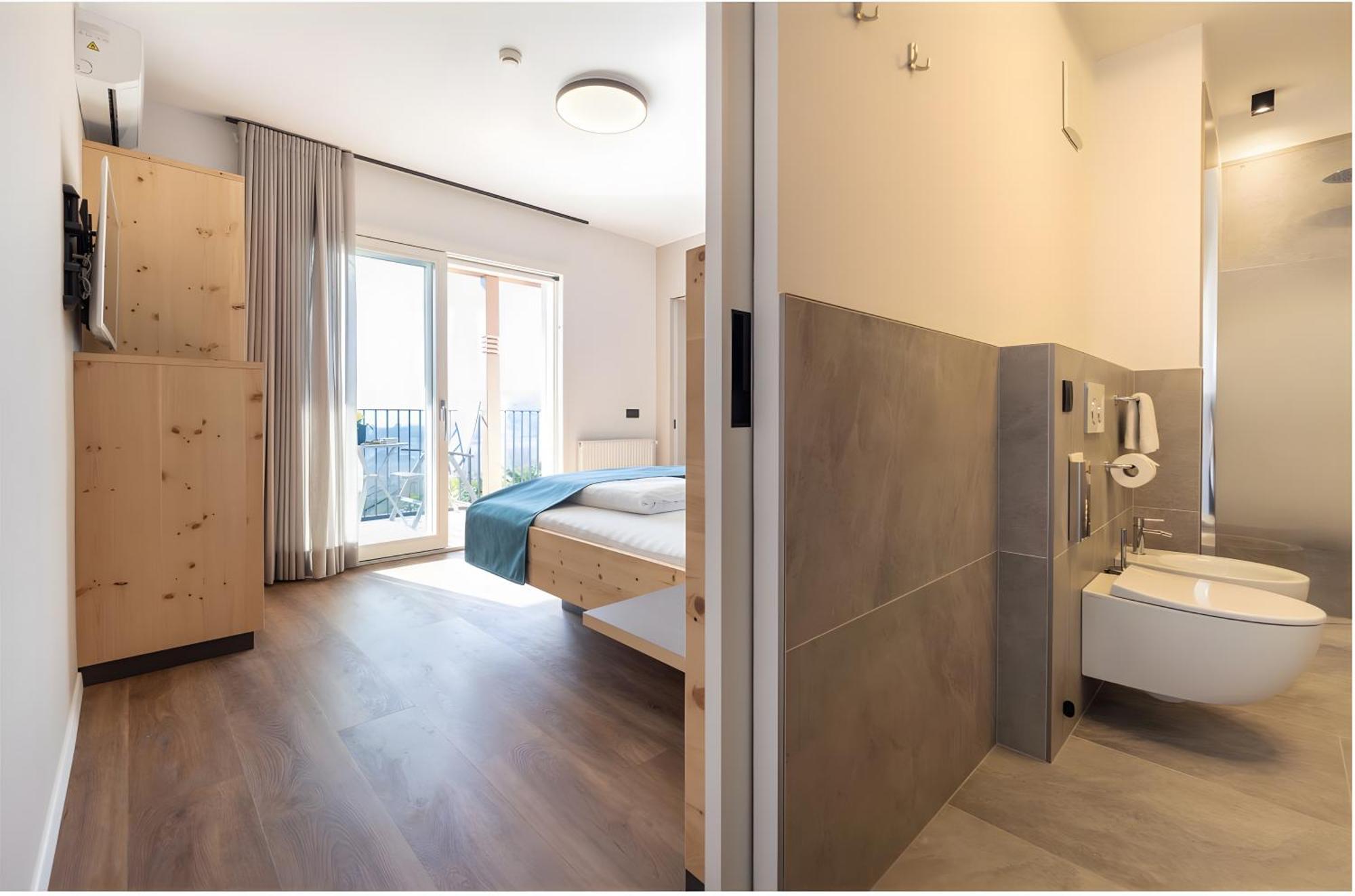 Double Room Mountain View