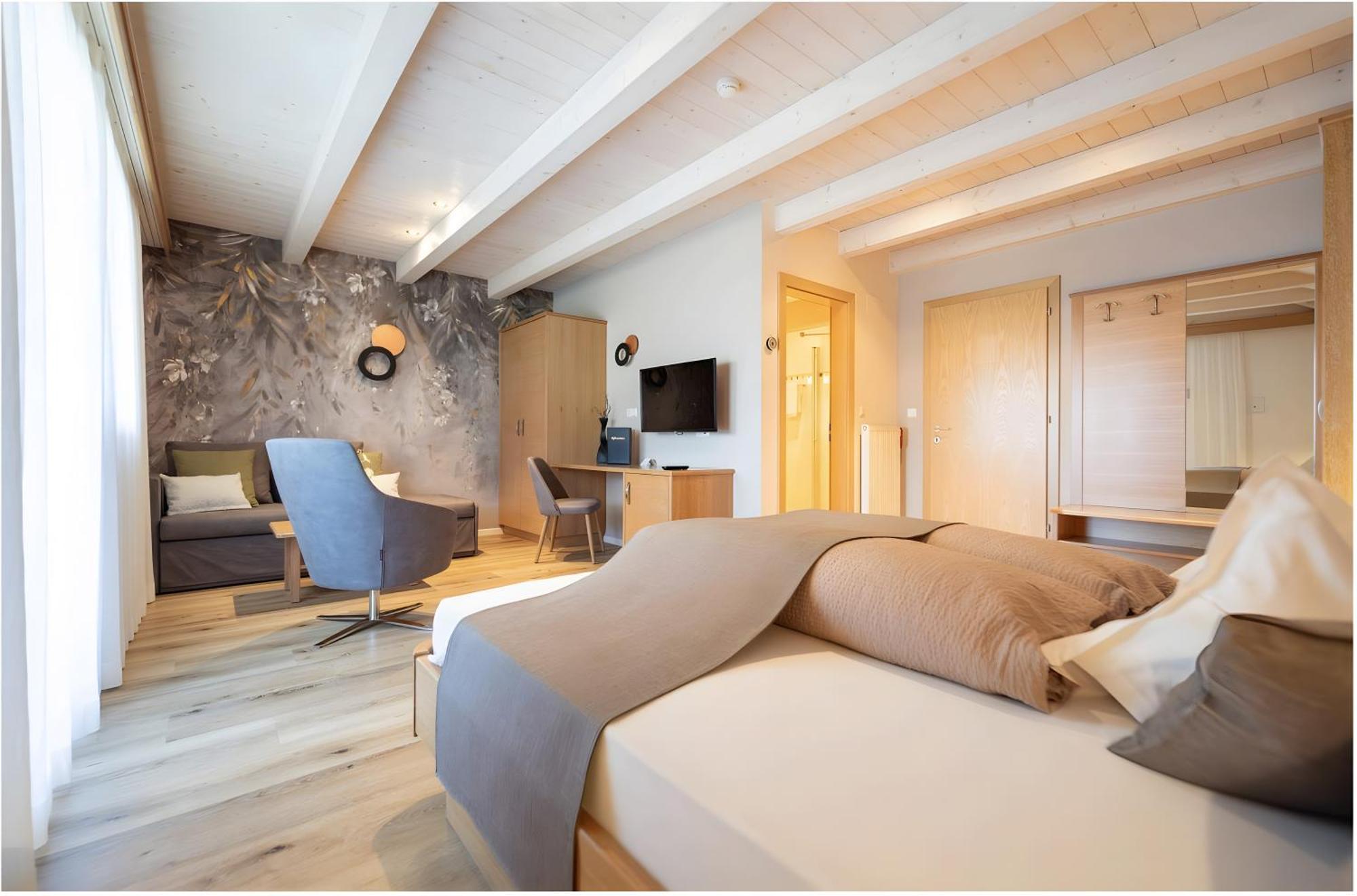 Double Room Mountain View