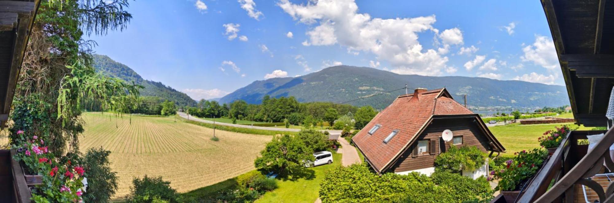 Studio mit Balkon