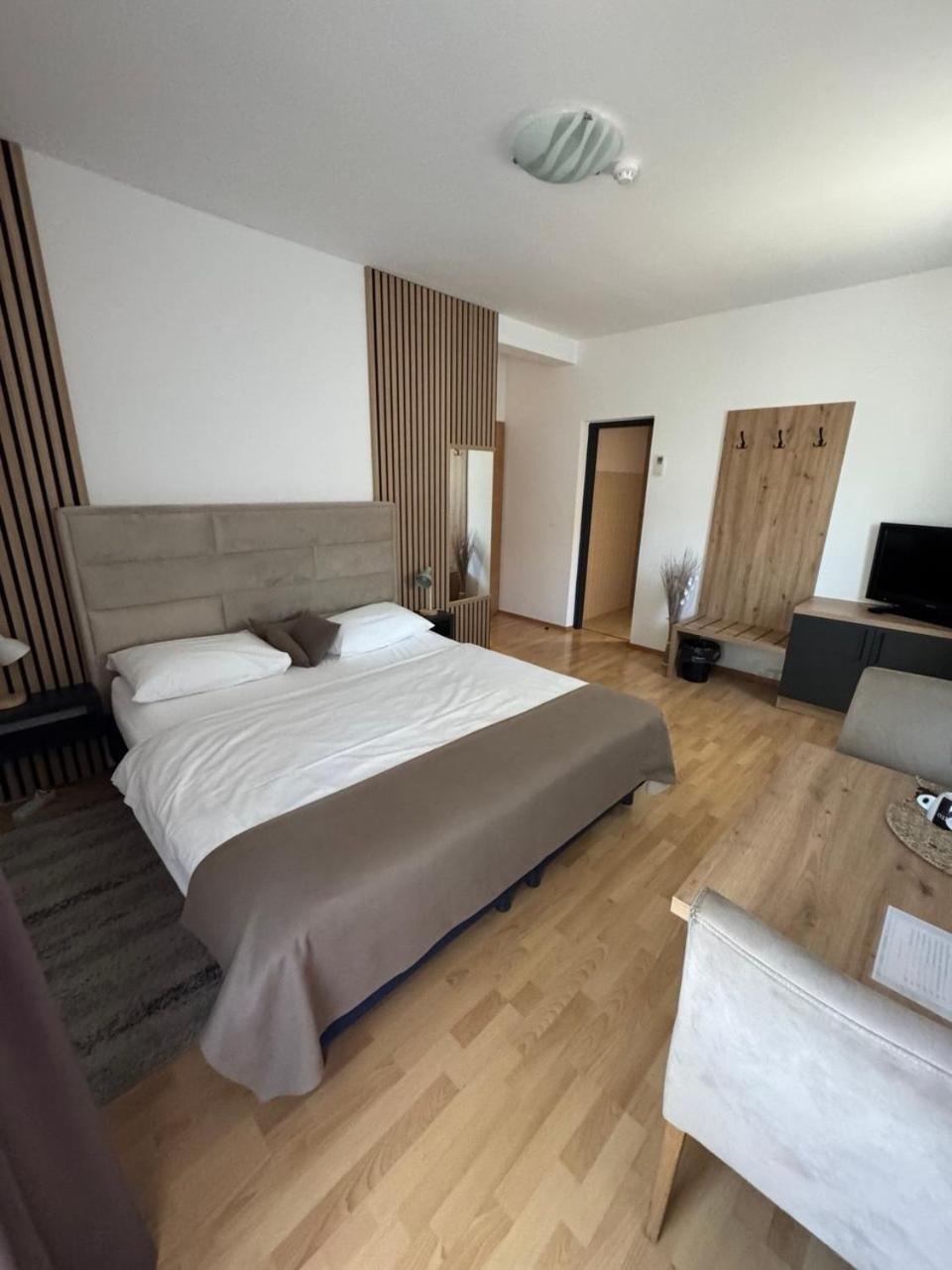 Doppelzimmer mit Terrasse