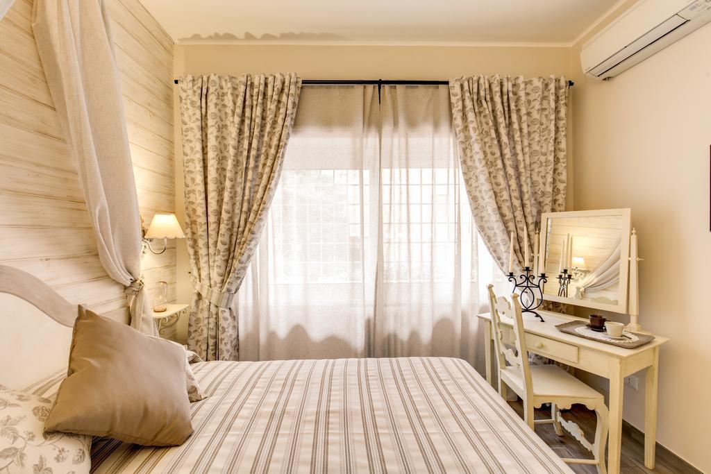 Double or Twin Room,709339945:JPEG