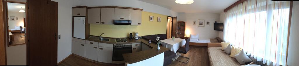 Double Room with Balcony,195090832:JPEG