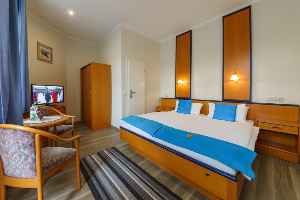 Double Room,217225886:JPEG