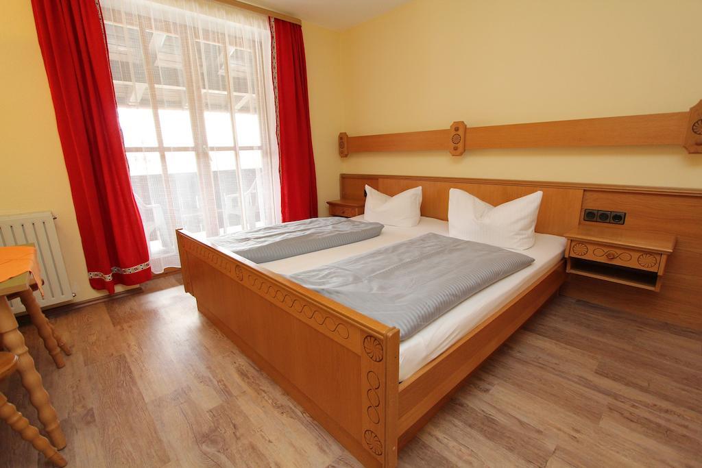 Double Room with Balcony,631955889:JPEG