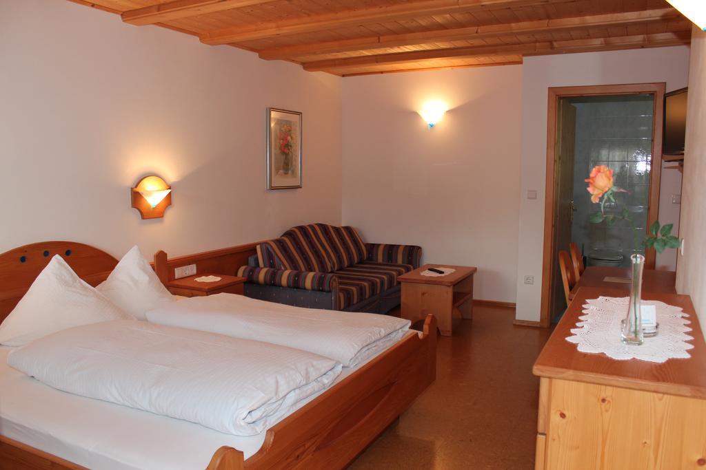 Large Double Room,242688109:JPEG