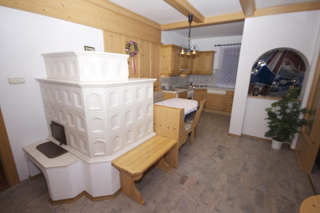 Superior Apartment,249137085:JPEG