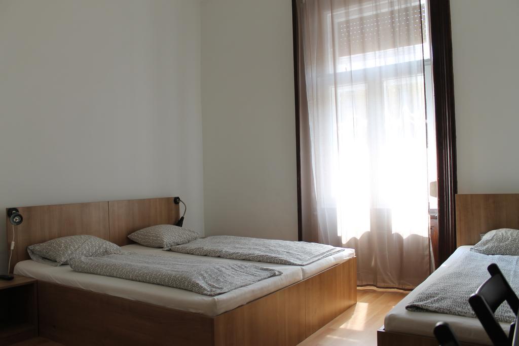 Dreibettzimmer