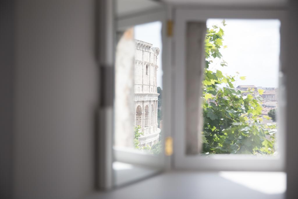 Deluxe Doppelzimmer mit Blick auf das Kolosseum