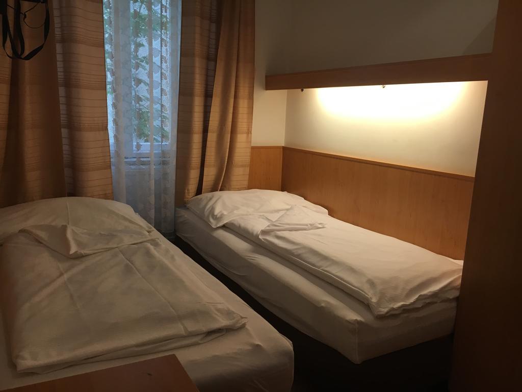 Zweibettzimmer