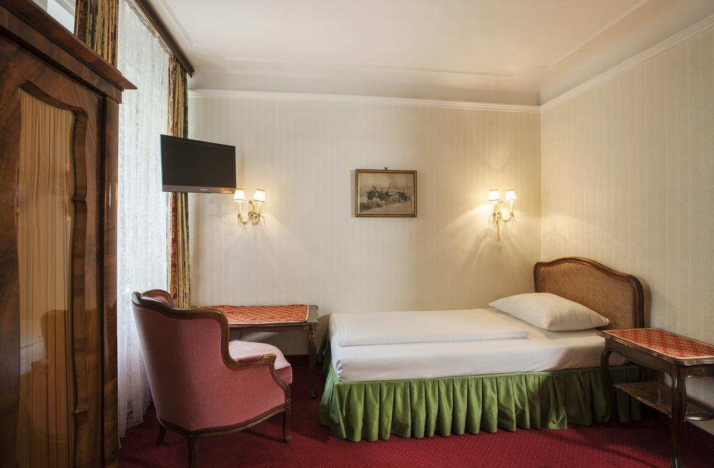 Single Room,265243945:JPEG