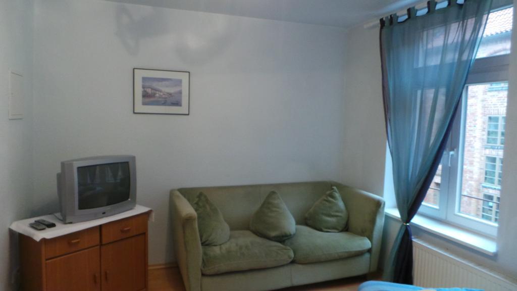 Double Room,1421062377:JPEG