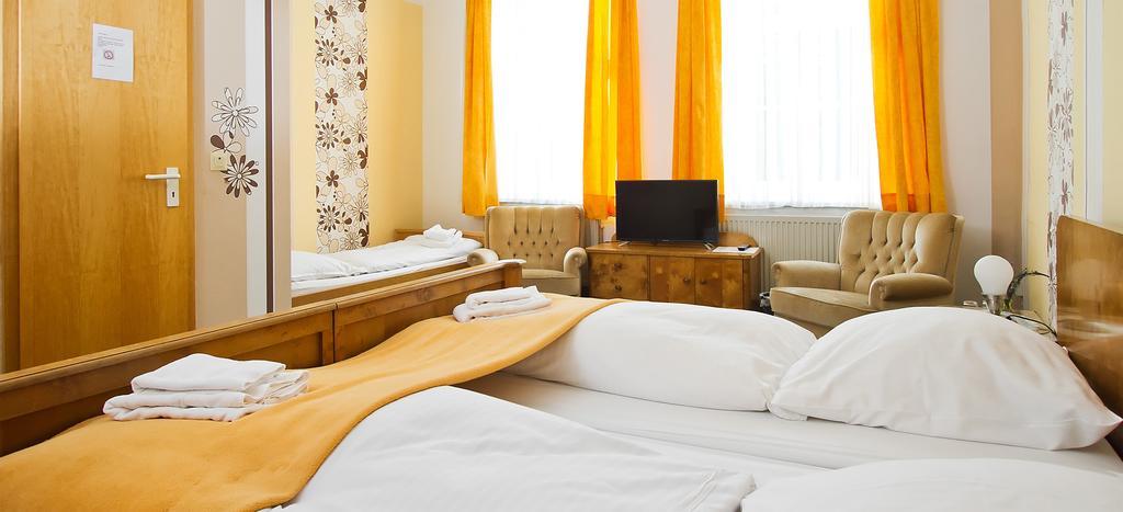 Dreibettzimmer