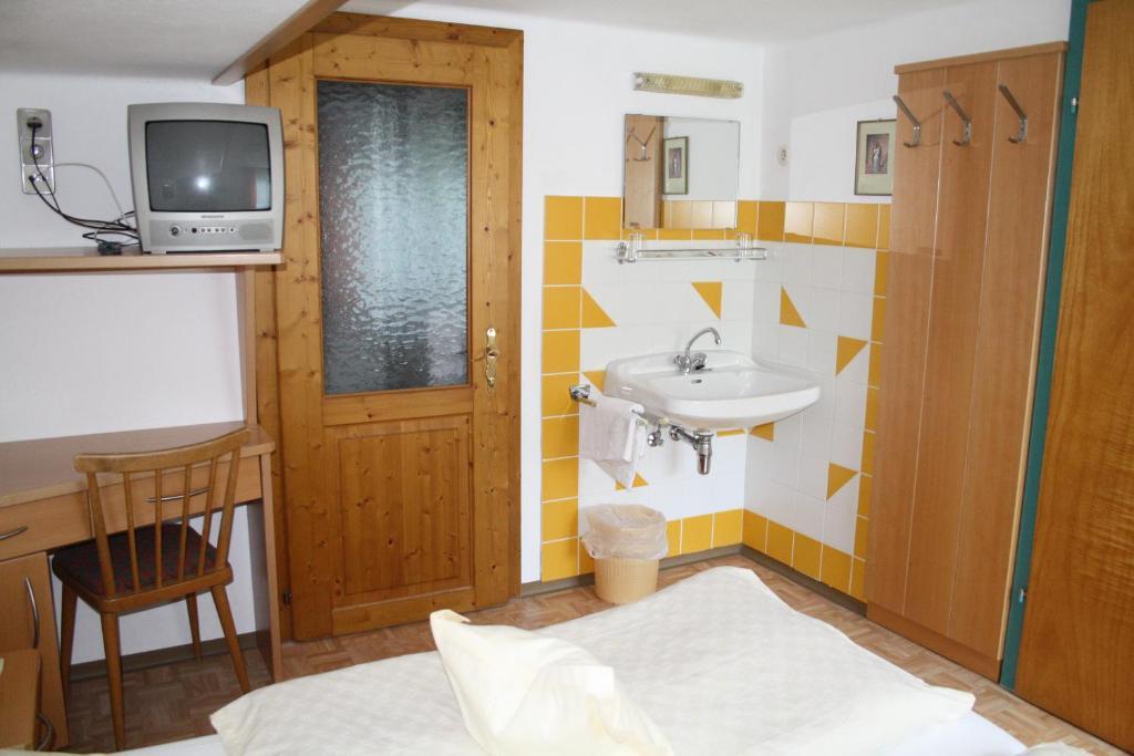 Kleines Doppelzimmer - Dachgeschoss