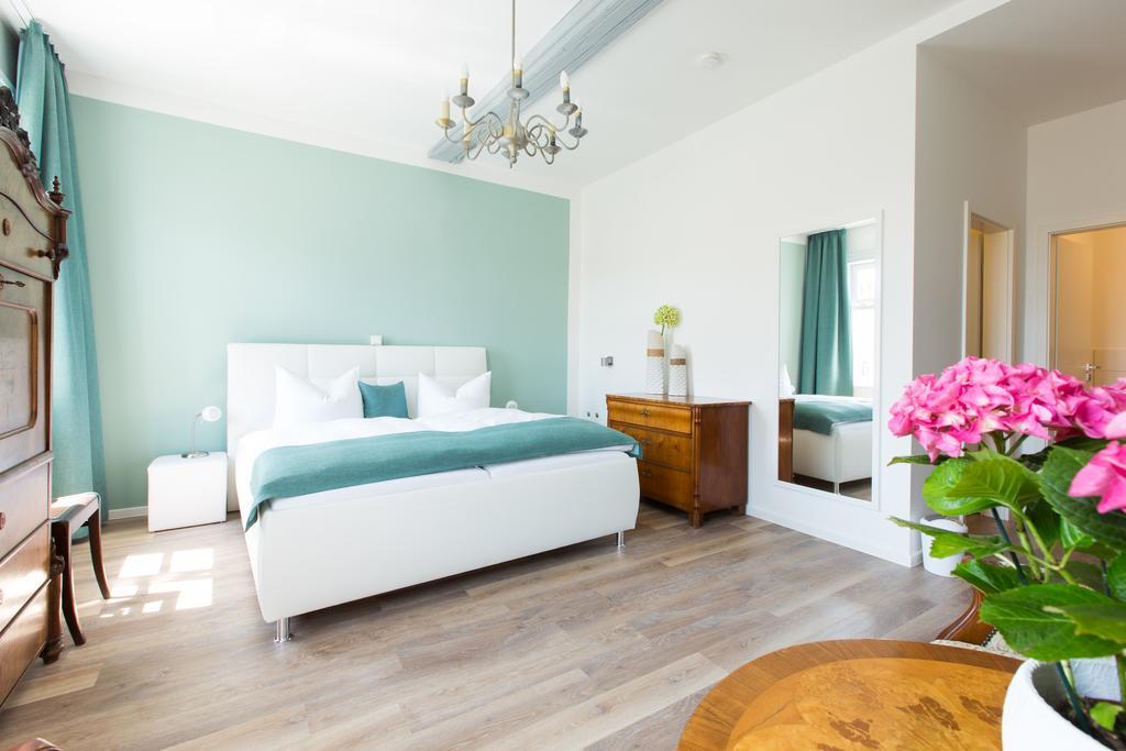 Standard Double Room,347324743:JPEG