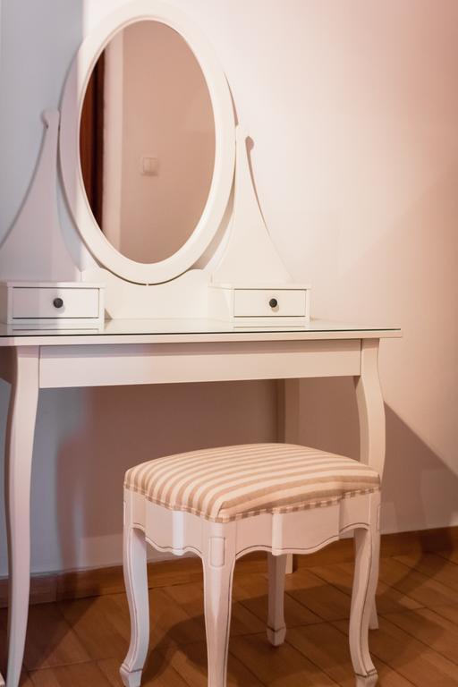 Large Double Room,363287668:JPEG