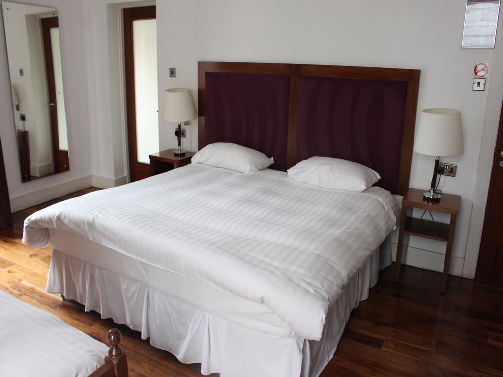Triple Room,377050849:JPEG