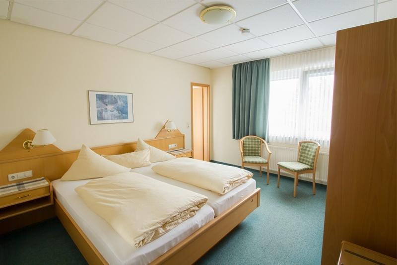 Single Room,381880819:JPEG