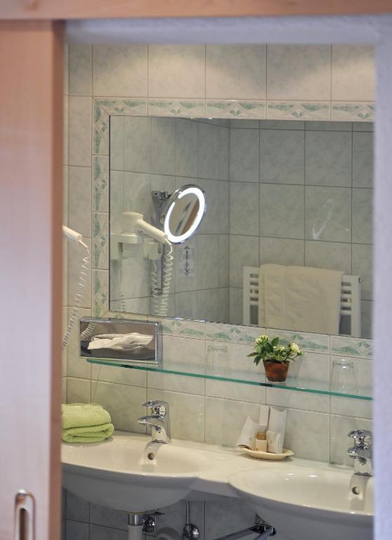 Single Room,184992876:JPEG