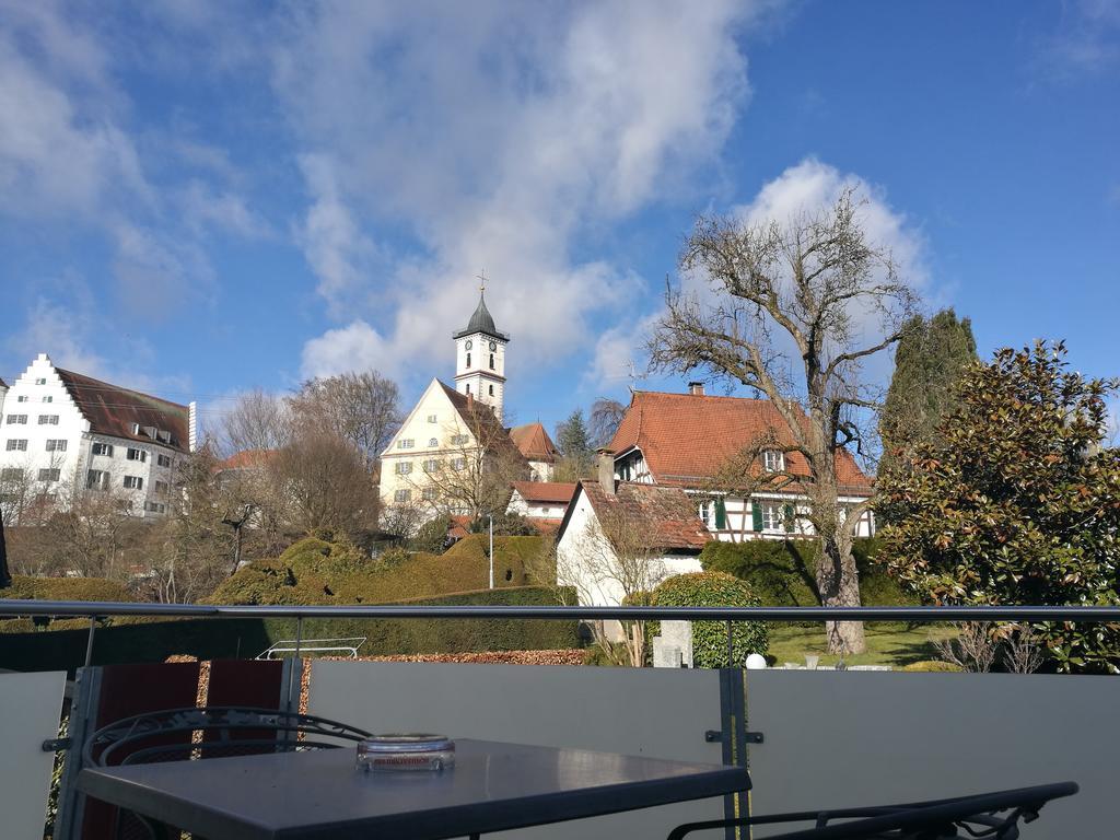 Single Room Balcony,395845929:JPEG