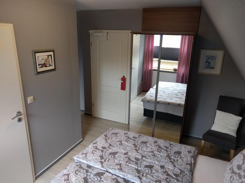 Apartment,398958402:JPEG