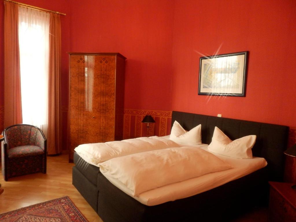 Double Room,44755663:JPEG