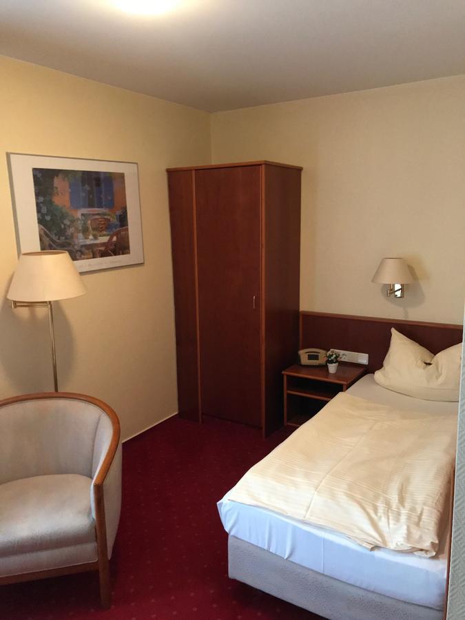 Single Room with Shower,544055715:JPEG