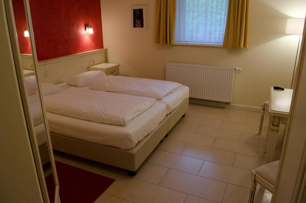 Double Room Souterrain,56603074:JPEG