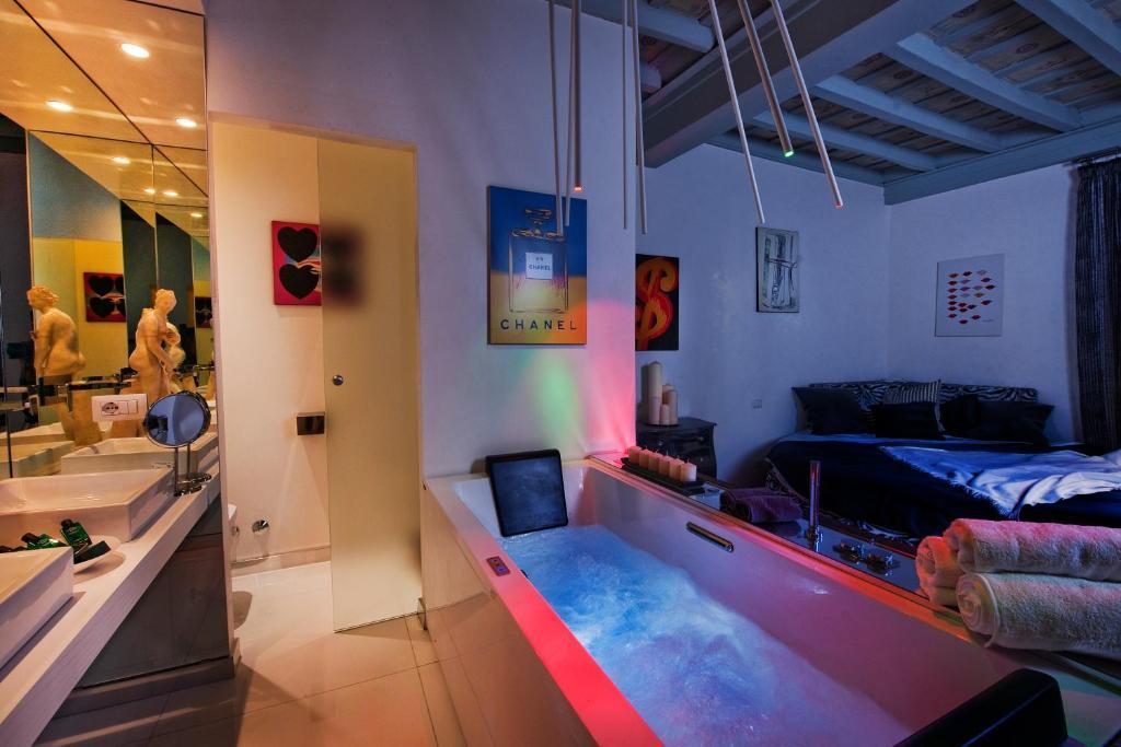 Junior Suite,64203688:JPEG