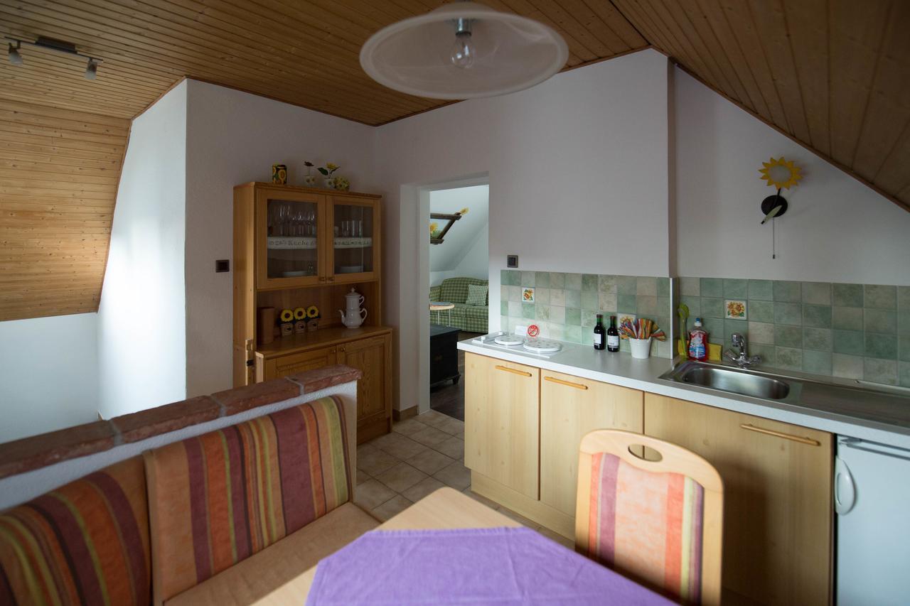 One-Bedroom Apartment,11663509:JPEG