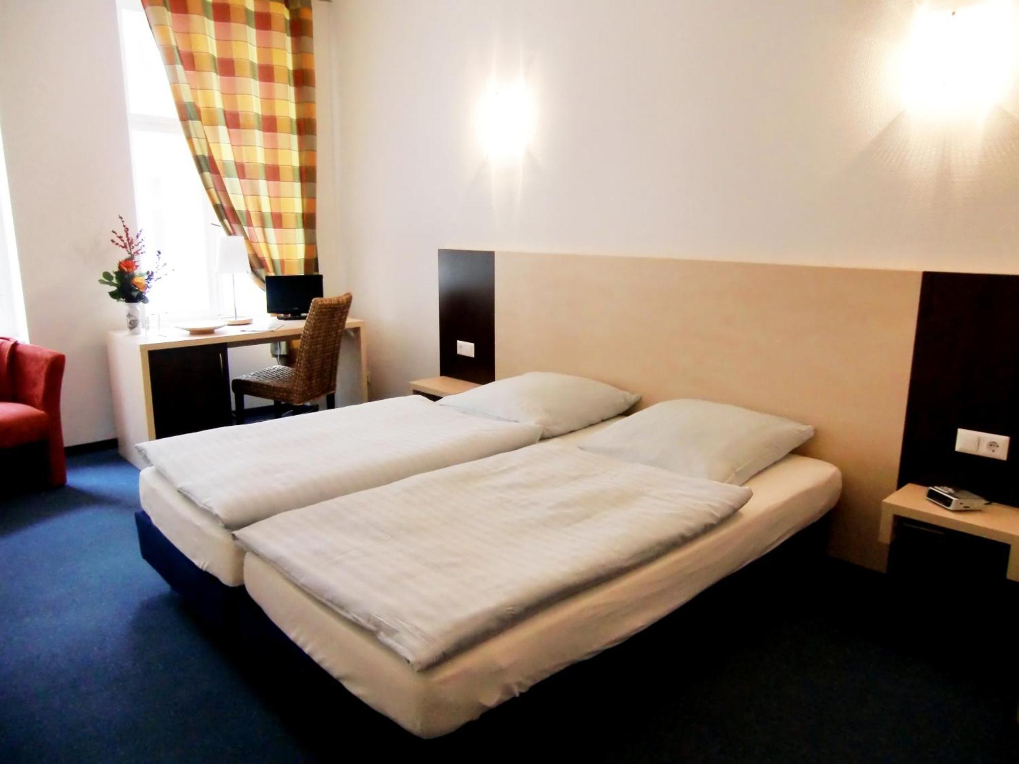 Quadruple Room,146250407:JPEG